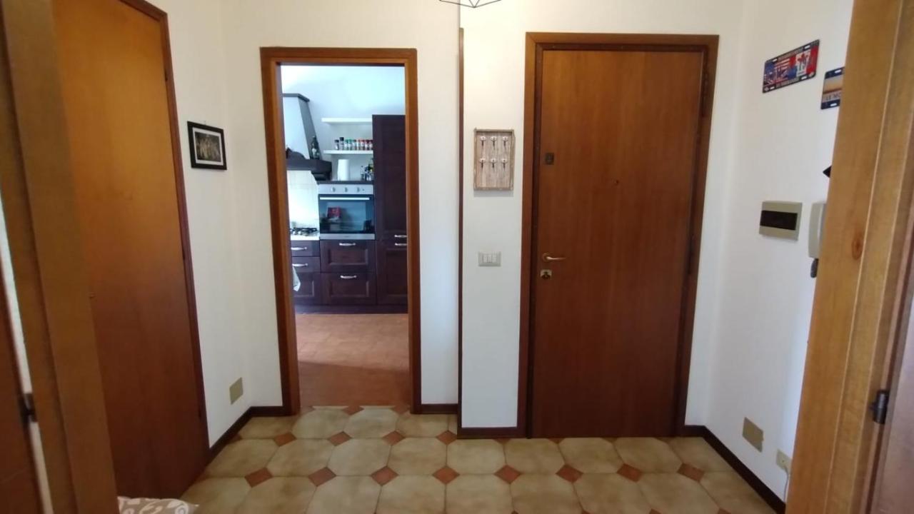 Апартаменти La Casa Dei Viaggiatori - Viareggio - Posto Auto Gratuito Екстер'єр фото