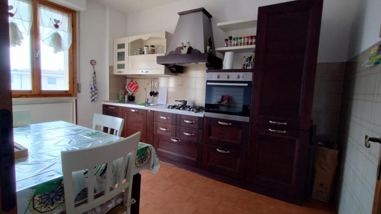 Апартаменти La Casa Dei Viaggiatori - Viareggio - Posto Auto Gratuito Екстер'єр фото