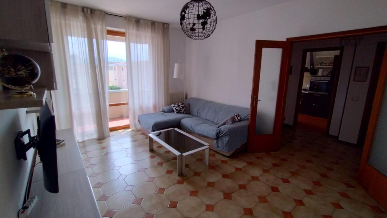 Апартаменти La Casa Dei Viaggiatori - Viareggio - Posto Auto Gratuito Екстер'єр фото